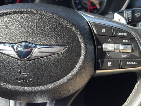 Used 2019 Genesis G70 2.0T Advanced AWD/4WD image 15