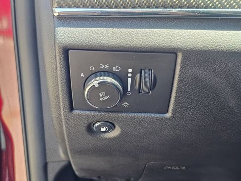 Used 2018 Jeep Grand Cherokee SRT w/ Trailer Tow Group IV AWD/4WD image 33