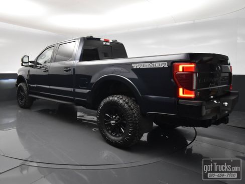 Used 2022 Ford F250 Lariat w/ Tremor Off-Road Package AWD/4WD image 5