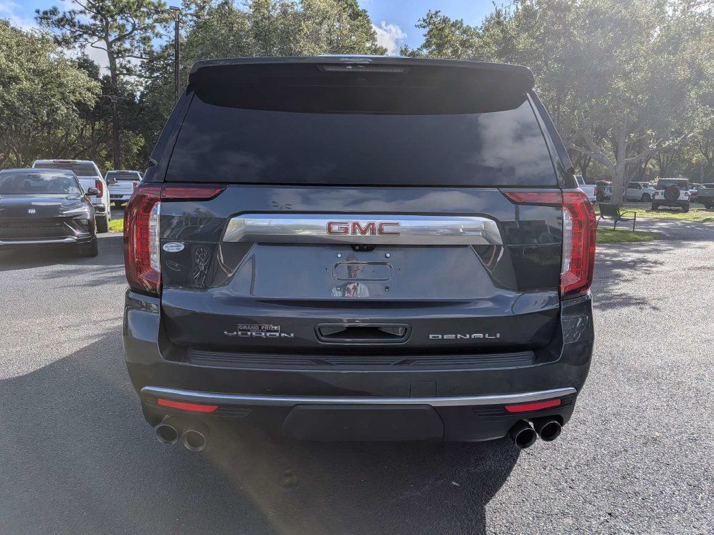 Used 2021 GMC Yukon Denali w/ Denali Ultimate Package AWD/4WD image 4