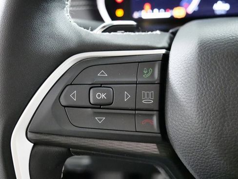 Used 2024 Jeep Grand Cherokee Altitude image 40