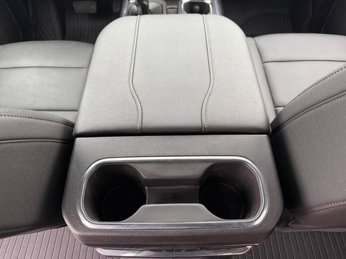 Used 2024 Chevrolet Silverado 1500 LTZ image 16