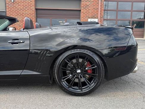 Used 2011 Chevrolet Camaro SS Convertible w/ 2SS w/ RS Package RWD image 5