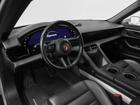 Certified 2023 Porsche Taycan image 4