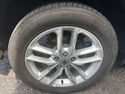 Used 2024 Dodge Durango GT AWD/4WD image 30