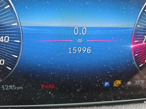 Used 2025 Mercedes-Benz GLA 250 4MATIC image 10