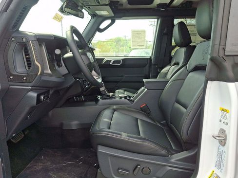 New 2026 Ford Bronco Badlands AWD/4WD image 6