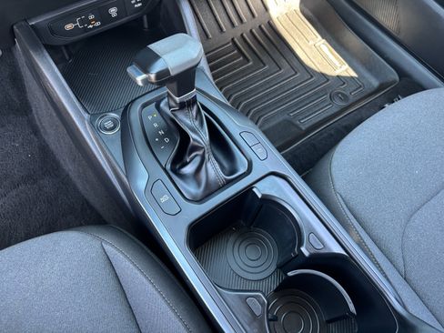 Certified 2025 Kia K4 FWD image 23