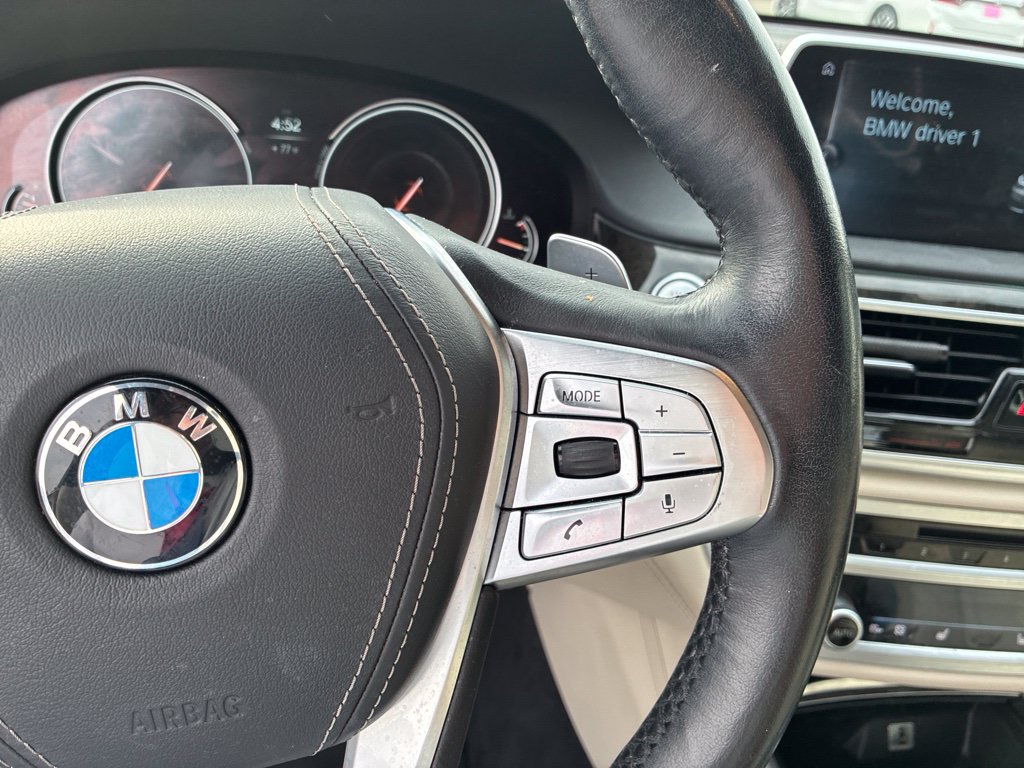Used 2016 BMW 750i xDrive AWD/4WD image 14