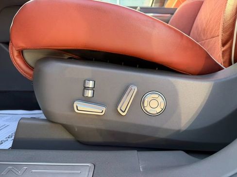 Used 2024 Lincoln Nautilus Black Label w/ Jet Appearance Package (87T) image 20