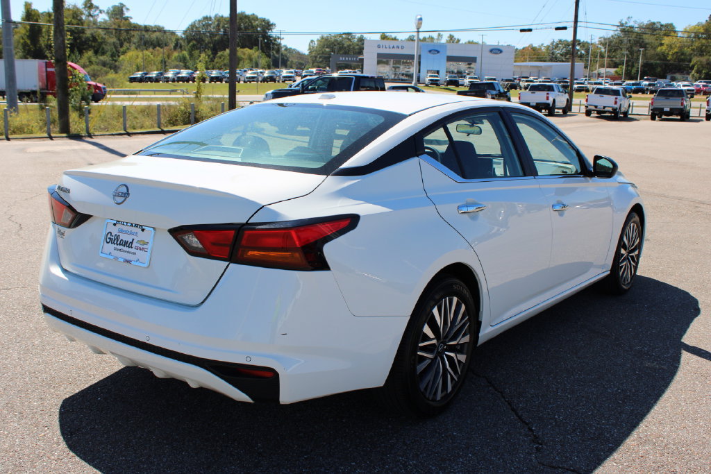 Used 2025 Nissan Altima 2.5 SV FWD image 5