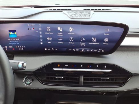 Used 2025 Buick Enclave Avenir w/ Super Cruise Package image 10