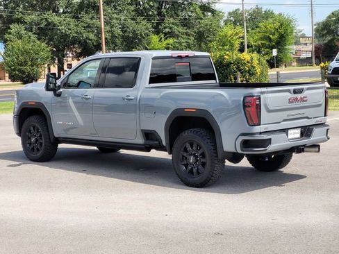 Used 2024 GMC Sierra 2500 AT4 w/ AT4 Premium Plus Package AWD/4WD image 6