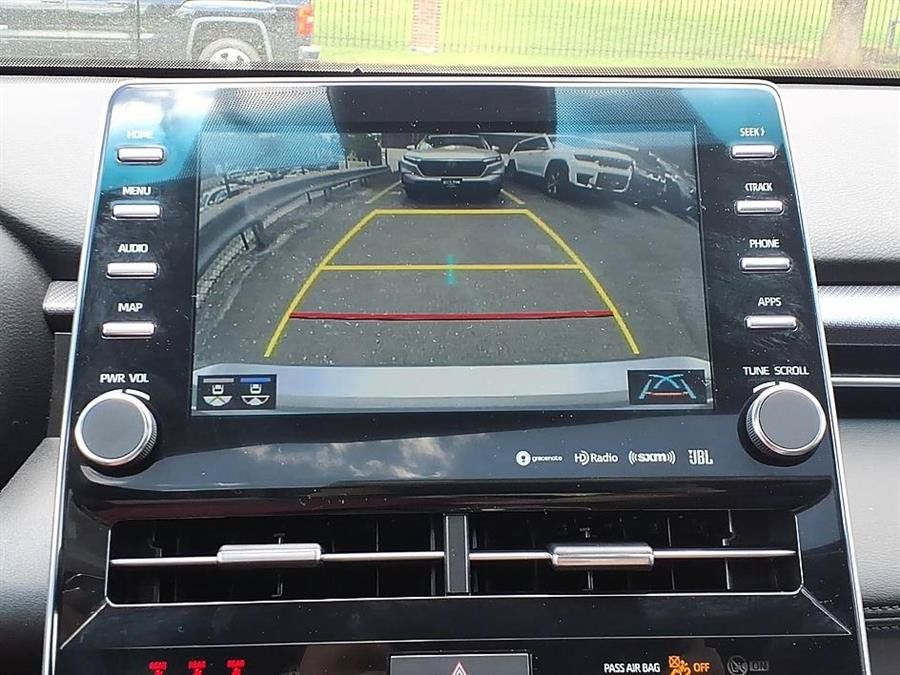 Used 2022 Toyota Avalon Touring FWD image 26