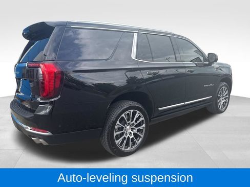 Used 2026 GMC Yukon Denali w/ Sun & Power Step Package AWD/4WD image 12