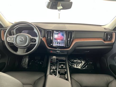 Used 2024 Volvo XC60 B5 Plus AWD/4WD image 14