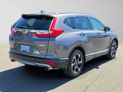 Used 2018 Honda CR-V Touring image 3