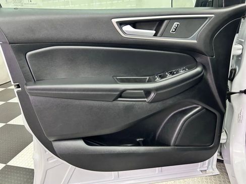 Used 2024 Ford Edge SEL image 13