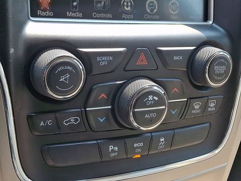 Used 2015 Jeep Grand Cherokee Limited w/ Luxury Group II AWD/4WD image 16
