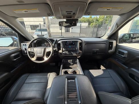 Used 2017 GMC Sierra 1500 Denali w/ Denali Ultimate Package AWD/4WD image 25