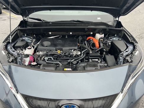 Used 2023 Toyota Venza Limited image 26