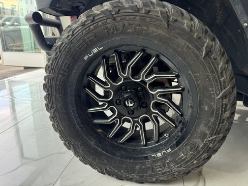 Used 2022 Jeep Wrangler Unlimited Sport AWD/4WD image 8