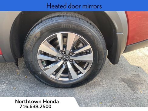 Used 2022 Nissan Pathfinder SL w/ SL Black Package image 15