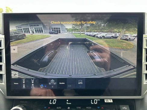 Used 2025 Toyota Tundra Platinum AWD/4WD image 28