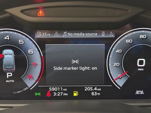 Used 2022 Audi Q7 3.0T Premium AWD/4WD image 35