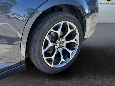 Used 2015 Chrysler 300 S w/ 300S Premium Group RWD image 14