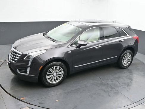 Used 2018 Cadillac XT5 Luxury w/ Driver Awareness Package image 31
