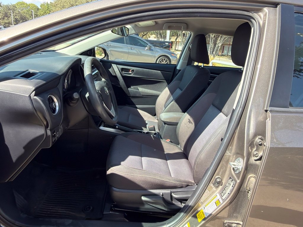 Used 2019 Toyota Corolla LE FWD image 7