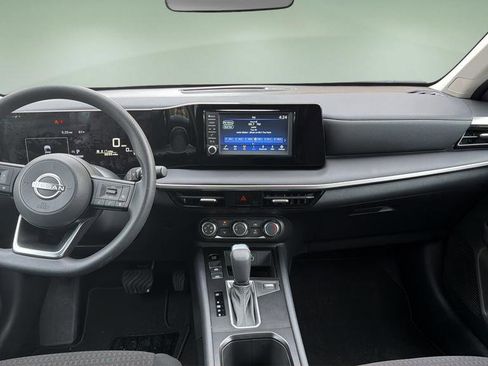 Certified 2025 Nissan Kicks S image 7