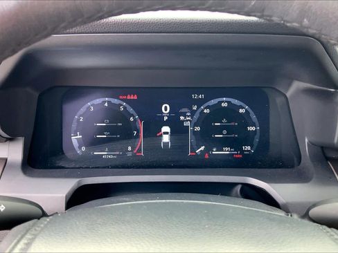 Used 2024 Toyota Tacoma TRD Off-Road w/ TRD Off Road Upgrade Package AWD/4WD image 25