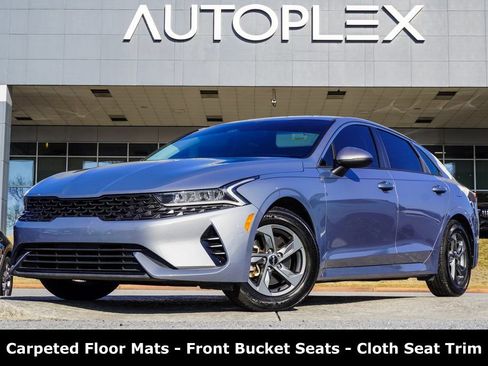 Used 2022 Kia K5 LX image 1