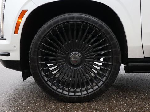 Used 2025 Cadillac Escalade Sport Platinum image 41