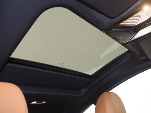 Used 2023 BMW M440i Coupe image 10