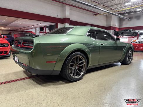 Used 2023 Dodge Challenger SRT Hellcat image 5