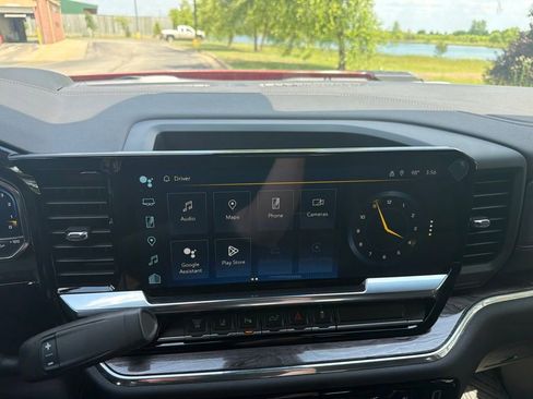 Used 2024 Chevrolet Silverado 3500 LTZ w/ LTZ Plus Package AWD/4WD image 9