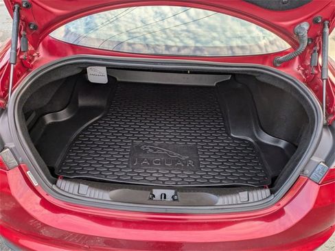 Used 2015 Jaguar XF Portfolio image 33