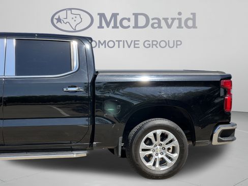 Used 2022 Chevrolet Silverado 1500 LTZ AWD/4WD image 31