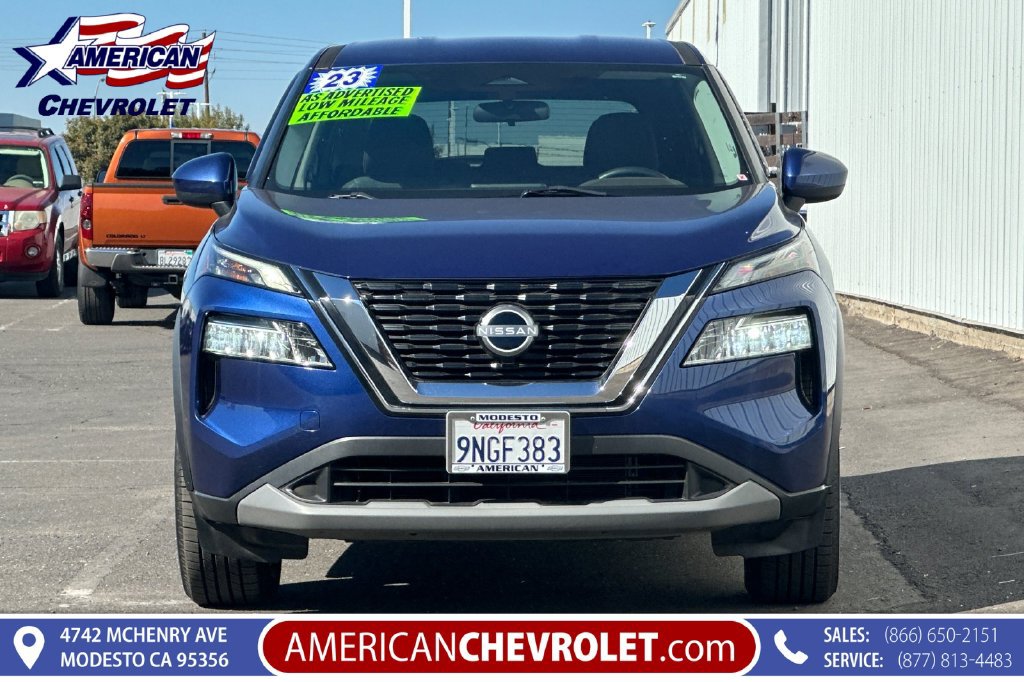 Used 2023 Nissan Rogue SV AWD/4WD image 9