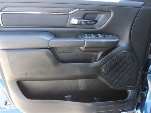 Used 2024 RAM 1500 Big Horn AWD/4WD image 32