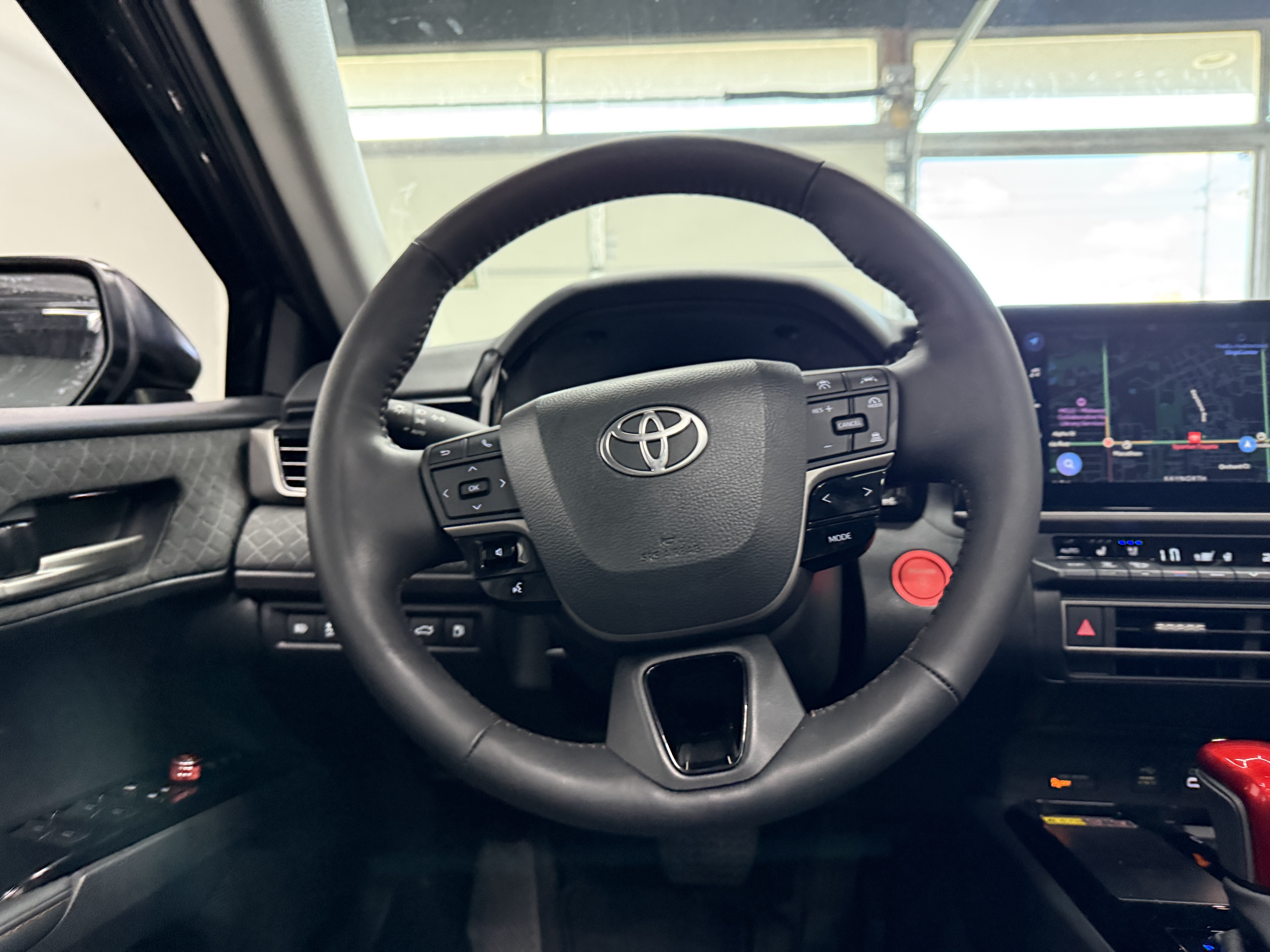 Used 2026 Toyota Camry XLE AWD/4WD image 12