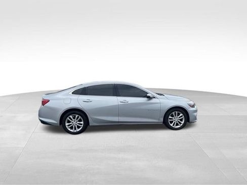 Used 2018 Chevrolet Malibu LT FWD image 6