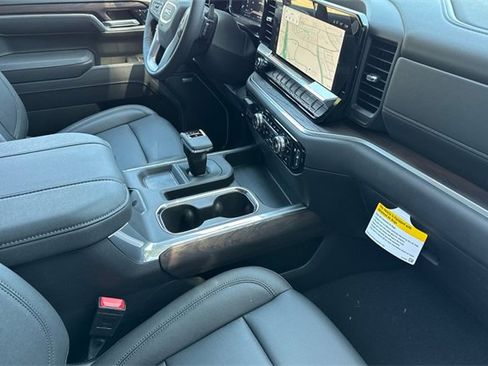 New 2025 GMC Sierra 1500 SLT w/ SLT Premium Package image 17