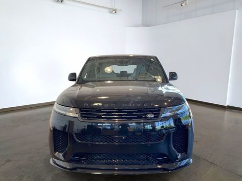 Used 2024 Land Rover Range Rover Sport AWD/4WD image 2
