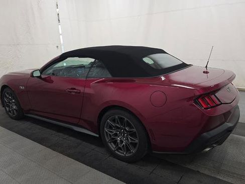 Used 2025 Ford Mustang GT Premium w/ GT Performance Package RWD image 4