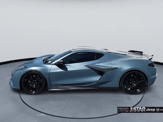 Used 2025 Chevrolet Corvette Z06 w/ Battery Protection Package RWD image 8