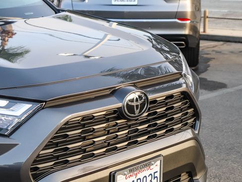 Certified 2025 Toyota RAV4 XLE image 6